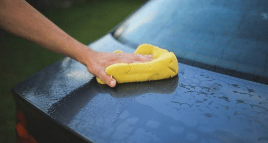 Lavage auto, produits nettoyants